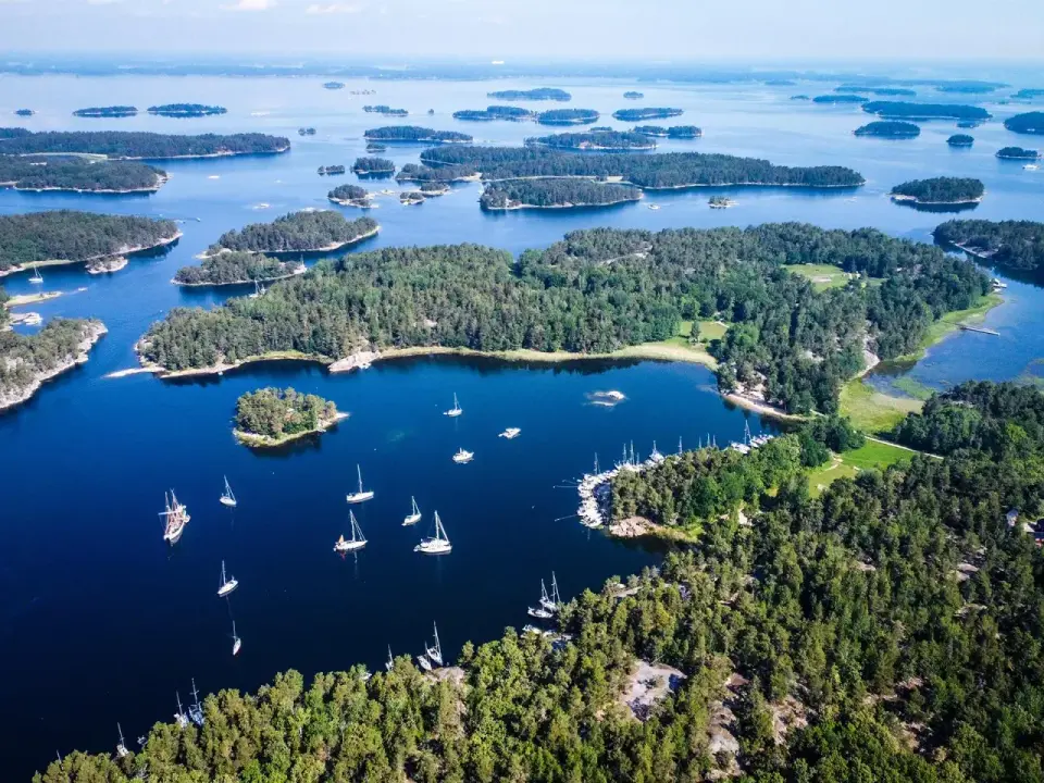 Ile wysp ma Szwecja? Liczby, archipelagi i praktyczny przewodnik