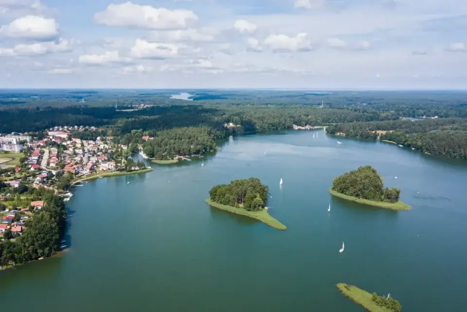 Najpiękniejsze jeziora w Polsce na rodzinny wyjazd