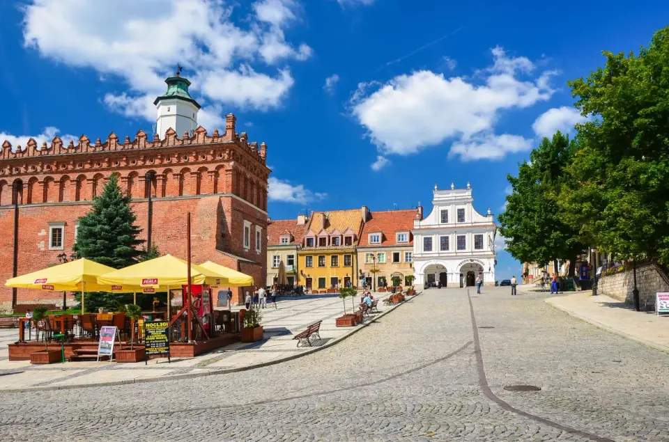 Gdzie kręcono "Sami swoi"? Odkryj filmowe lokacje