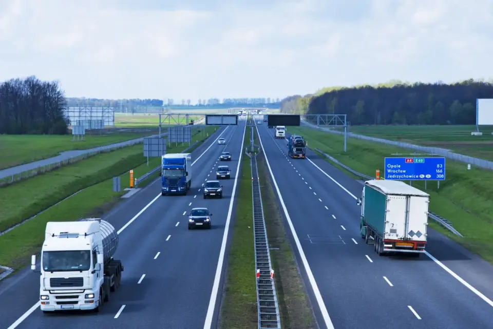 Ile można jechać po autostradzie - Czy 140 km/h zawsze jest legalne?