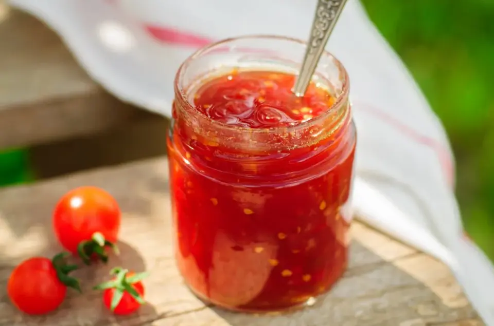 Ketchup z cukinii – przepis Ewy Gotuje. Zrób go dobrze!