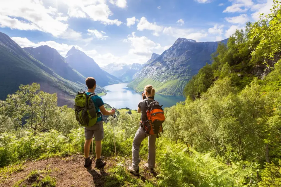 Trekking co to jest? Jak zacząć i nie przesadzić na starcie