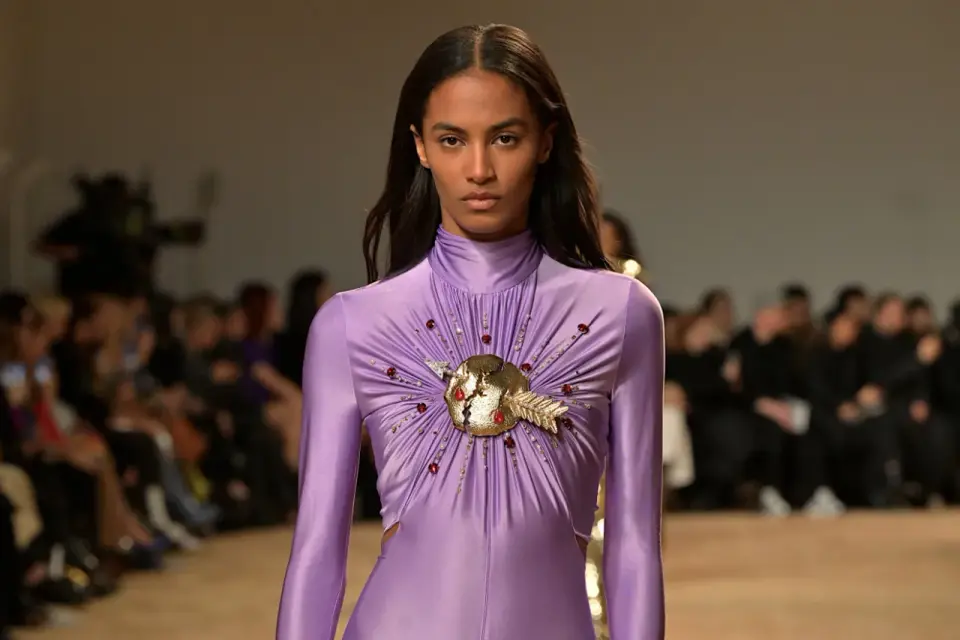 Paco Rabanne - Rewolucja w modzie i jak nosić jego styl dziś