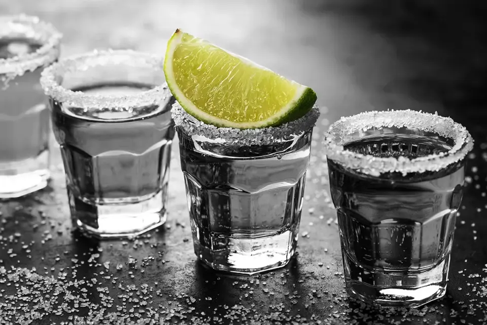 Tequila - jak wybrać dobrą butelkę i uniknąć błędów?