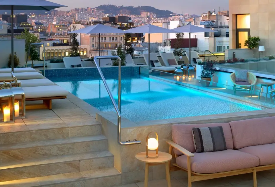 Barceló Raval, hotel céntrico con terraza 360º en Barcelona