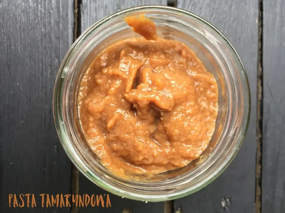 Tamaryndowa pasta do makaronu - jak jej używać i nie przesadzić