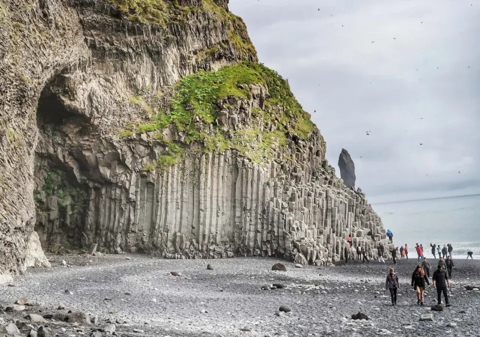 Czarne plaże Islandii - Przewodnik po najpiękniejszych miejscach
