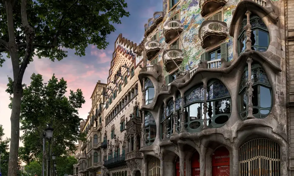 Jugendstil verstehen - Architektur, Beispiele und Einrichtung