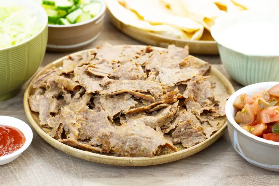Domowy kebab z piekarnika - soczysty i prosty przepis!