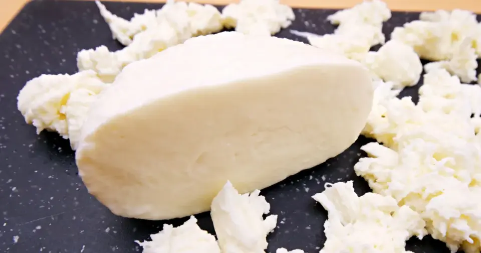 Mozzarella kcal - Ile naprawdę ma? Licz kalorie mądrze!