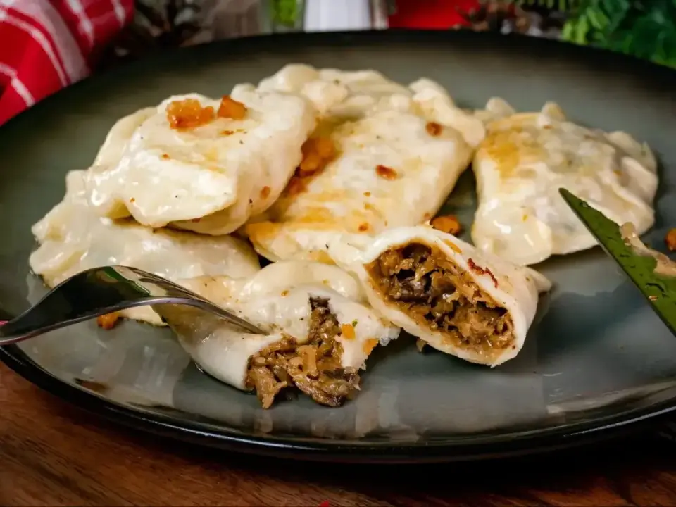 Pierogi z kapustą i grzybami - Kalorie i jak jeść rozsądnie?