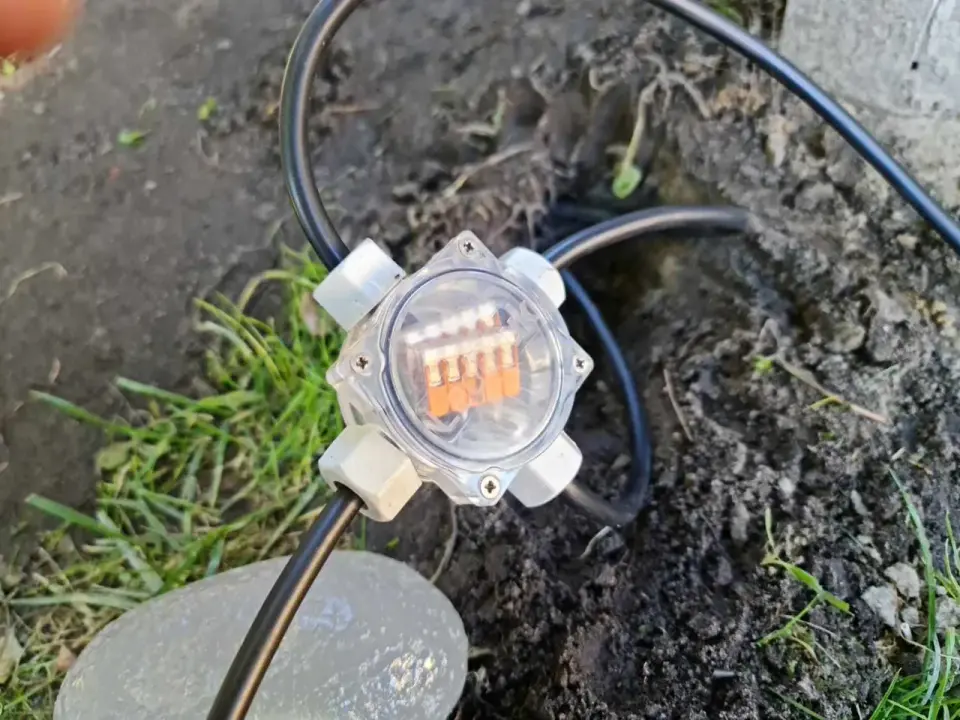 Puszka elektryczna do ziemi - wybierz dobrze i uniknij awarii!