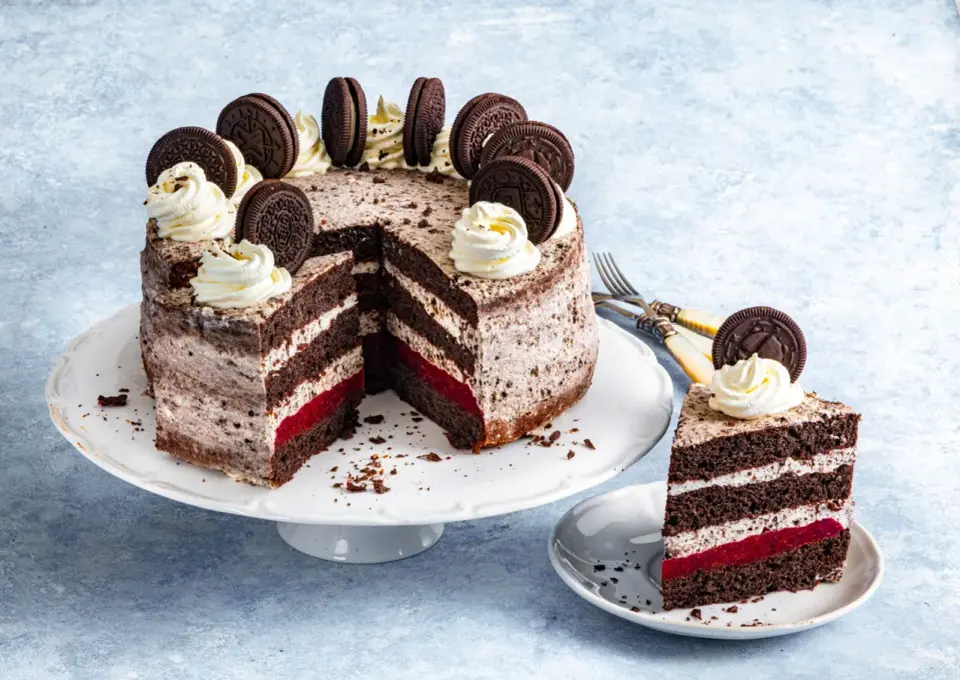 Tort Oreo z mascarpone - prosty przepis i praktyczne wskazówki