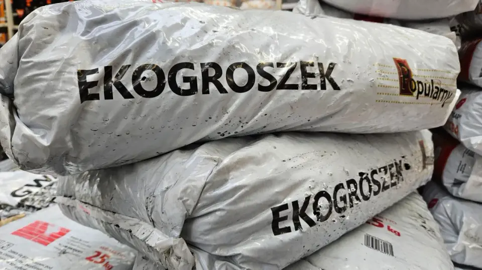 Piec na ekogroszek 2026: Czy warto? Legalność i koszty