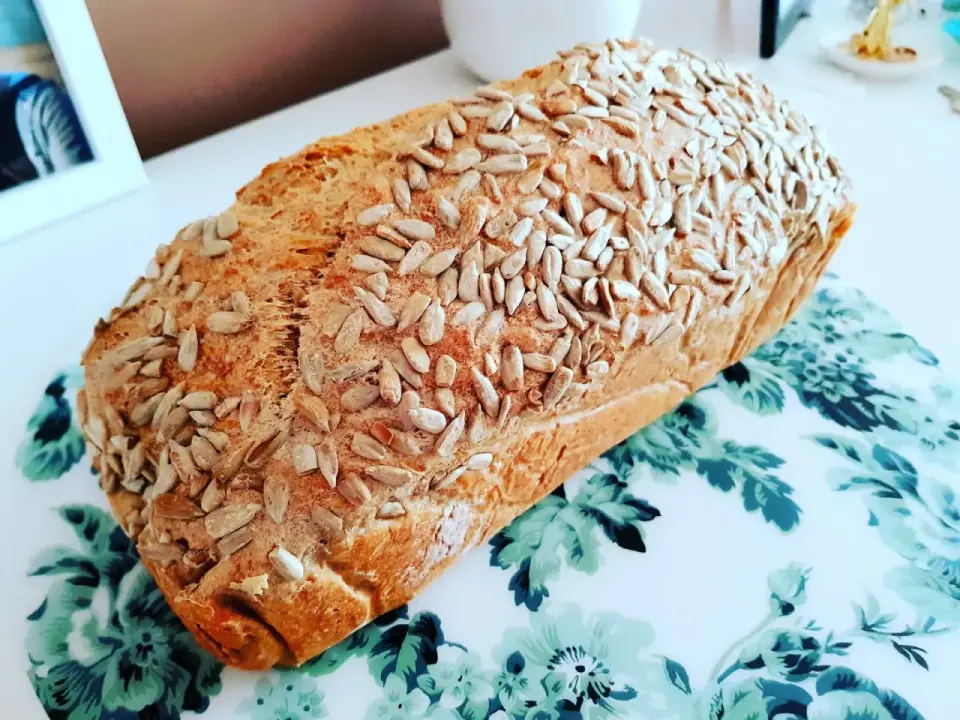 Pieczywo ze słonecznikiem - jak upiec idealne?