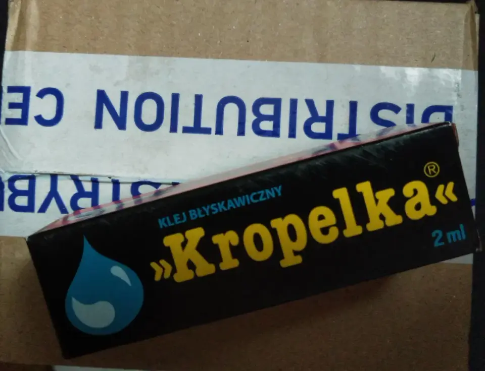 Kropelka sklei metal? Kiedy tak, a kiedy nie!